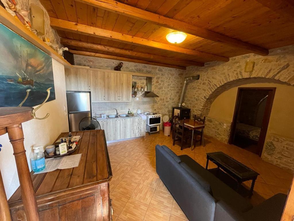 Find Your Peace In A Traditional Country House!! Λάγια Εξωτερικό φωτογραφία